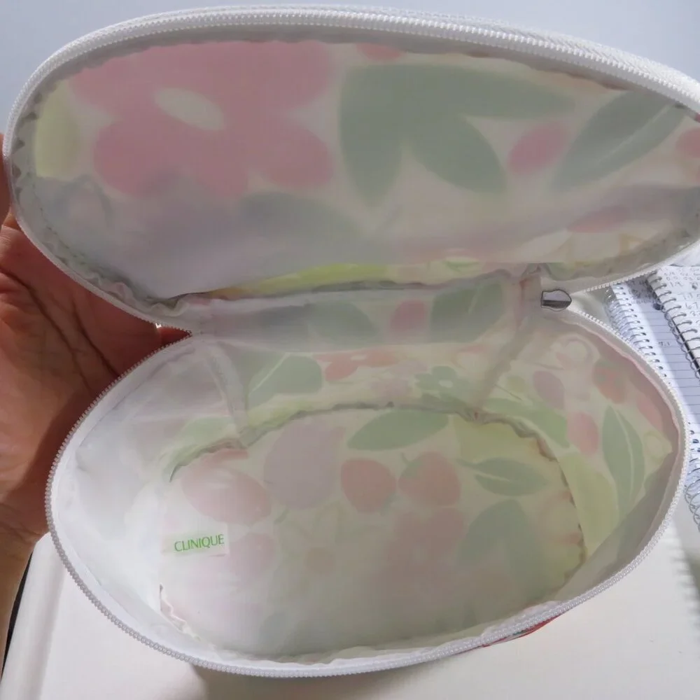 Clinique makeup/cosmetic travel bag/case Fruit & Flowers LIKE NEW